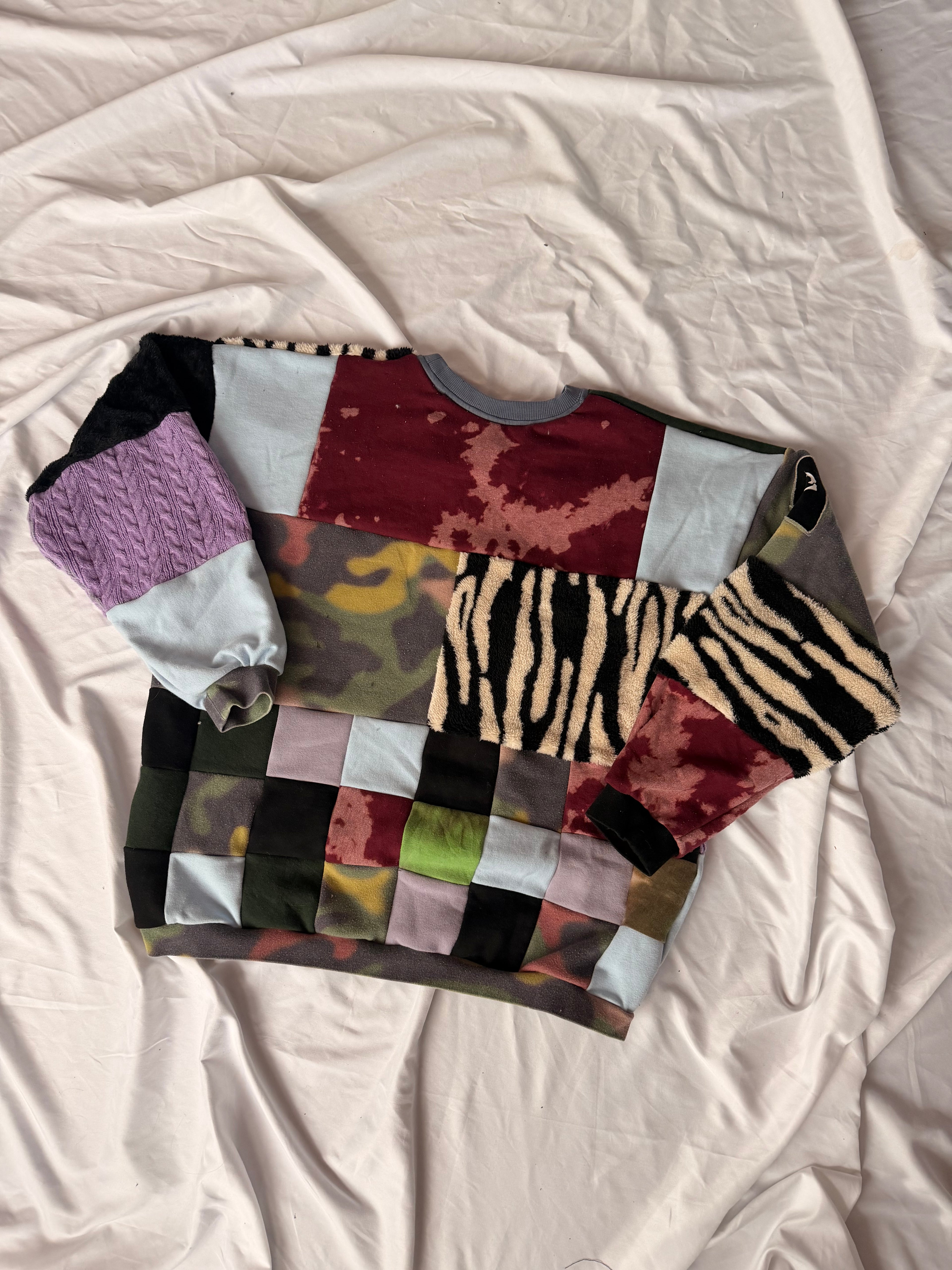 RUNAWAY ZEDS DEAD CREWNECK